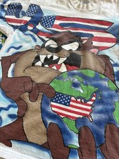 Vintage 90s Taz USA T-shirt Freeze Looney Tunes Large AOP 1995