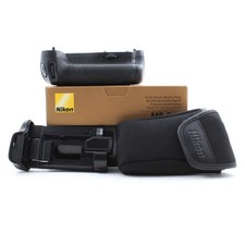  USED  Nikon Battery Pack MB-D16 Boxed for D750