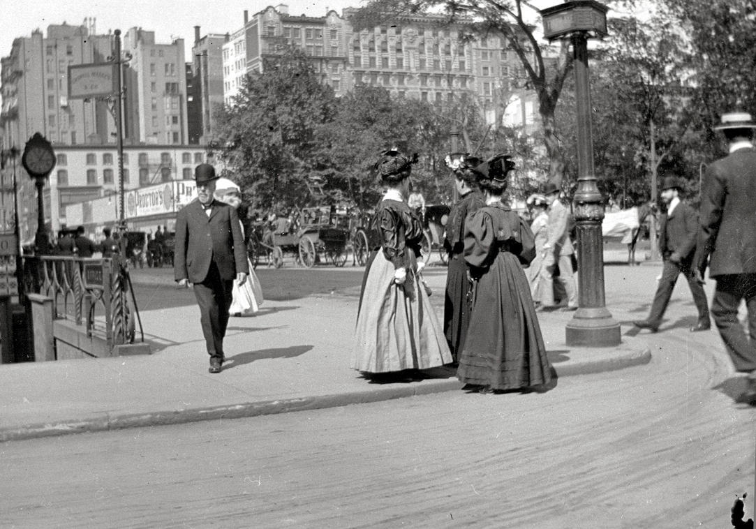 U.S.A Vintage Photo アメリカン ヴィンテージ 集合写真 Vintage Old New York City photo 5th Ave at 25thSt 1908