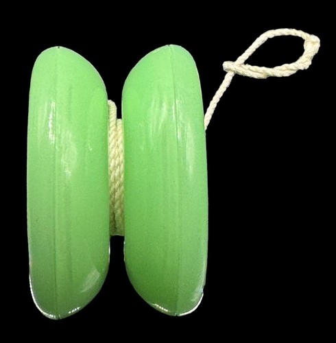 Rare Cosmic Spin Yo-Yo Green Glow In The Dark Vintage - Picture 3 of 4