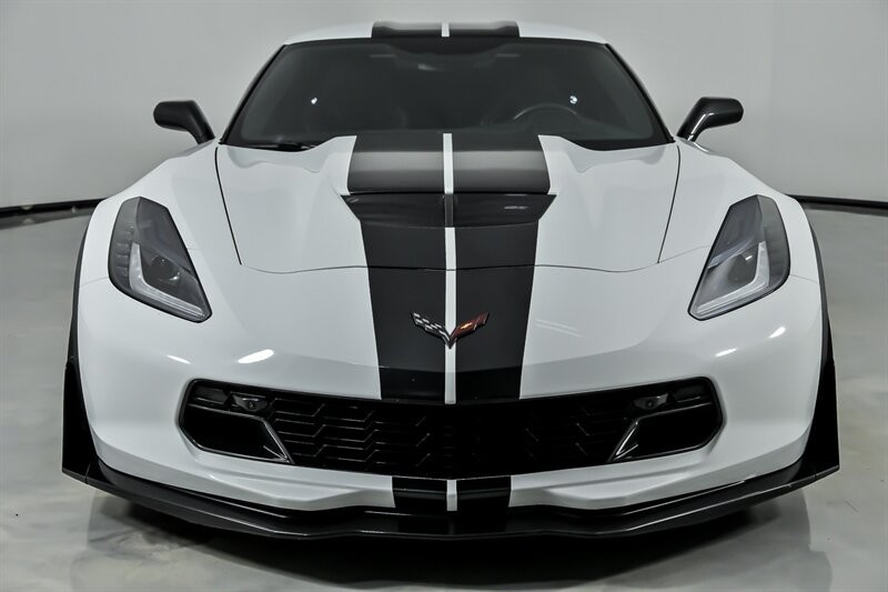 2016 Arctic White Chevrolet Corvette   | C7 Corvette Photo 5