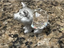 1985 Spoontique Miniature SMILING PIG W/CRYSTAL BODY Pewter 1" Tall x 1.5" Long