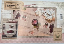 SANTA'S BOOT RUNNER Pattern Primitive Wool Applique by Buttermilk Basin