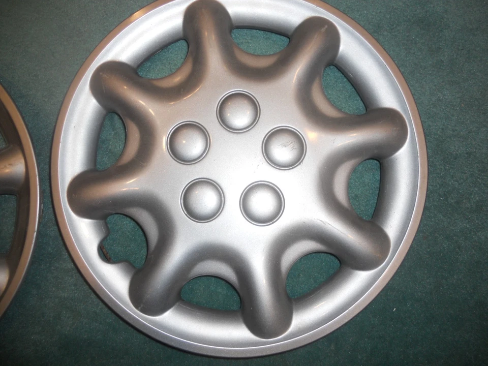 Juego de 4 1995-96 Chrysler Sebring Dodge Intrepid 16" tapacubos cubierta rueda Foto 3 de 4