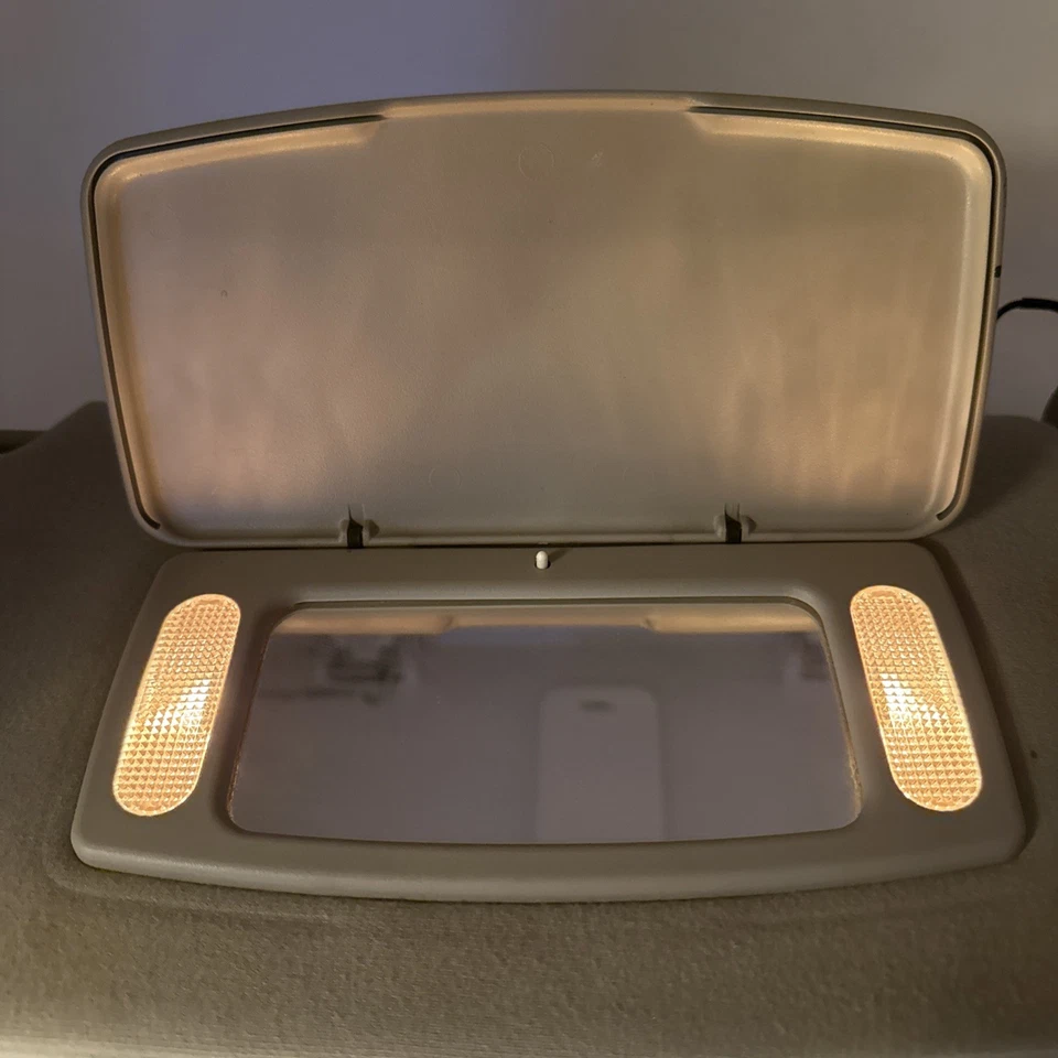 Dodge Ram 2002-2008 beige parasoles parasol par de espejos retrovisores iluminados L&R OEM Foto 4 de 4