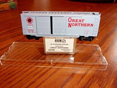 #ad Micro trains a 23180 N scale Great Northern Boxcar #3345 $16.75