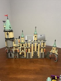 HUGE LEGO Harry Potter Lot 4709 4701 4730 4714 4712 4735 & 20 Minifigures