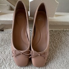 Time And Tru Beige Ballet Flats Bow Accent Square Toe Women's Size 7