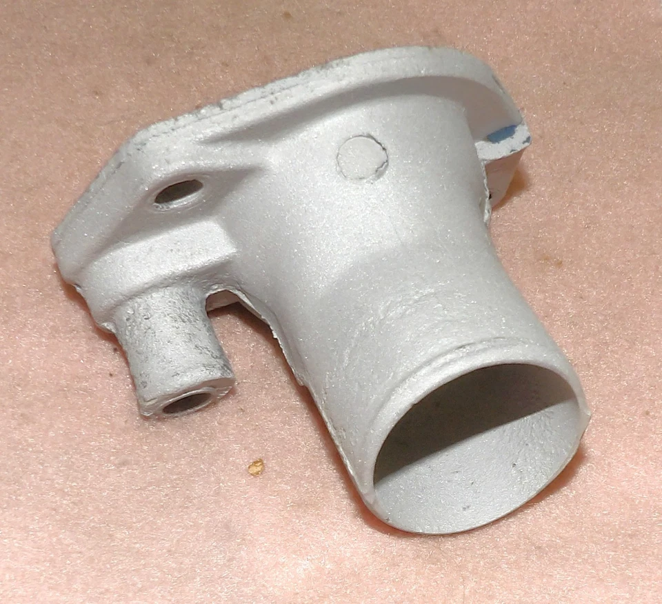 Ford Mustang Shelby 1965 1966 1967 original 289 Hipo salida de agua termostato carcasa Foto 3 de 4