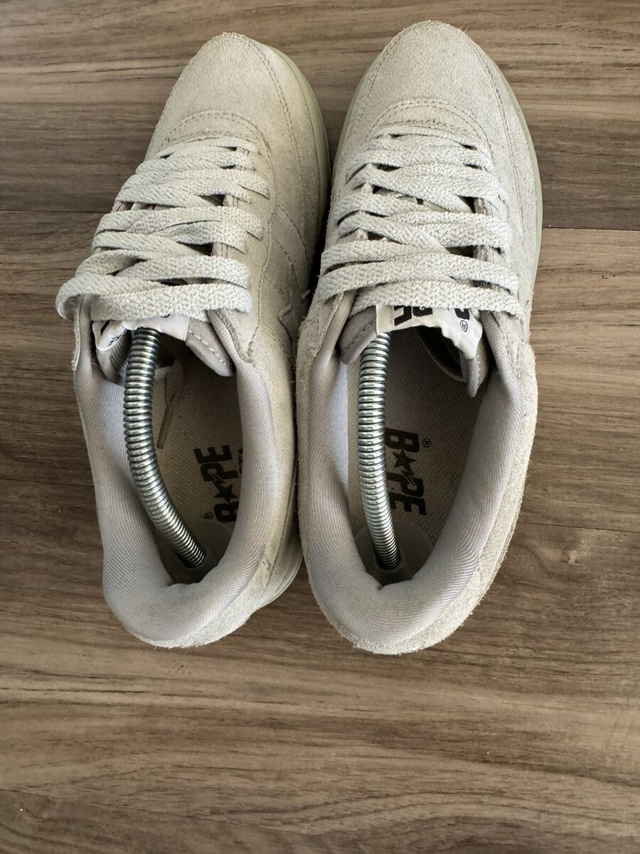 EXTREMELY RARE 2005 KAWS x BATHING APE BAPE STA SIZE 8.5 air EXTREMELY RARE 2005 KAWS x BATHING APE BAPE STA SIZE 8.5 air