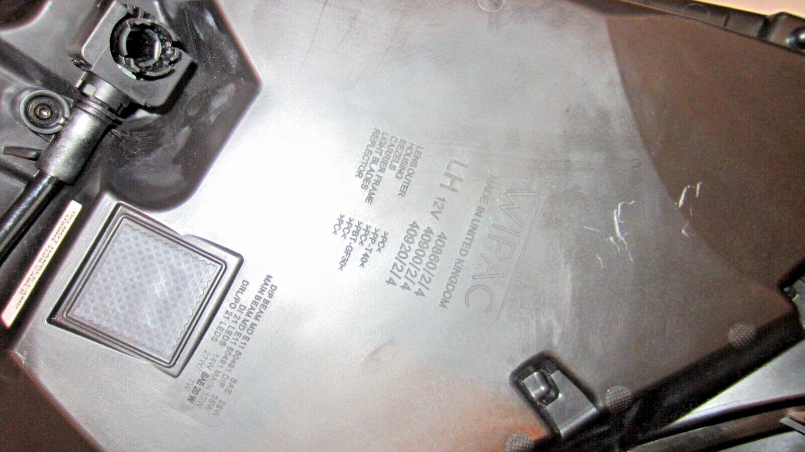 2024 2025 ASTON MARTIN DB12  LH  DRIVER SIDE LED COMPLETE HEADLIGHT OEM MINT