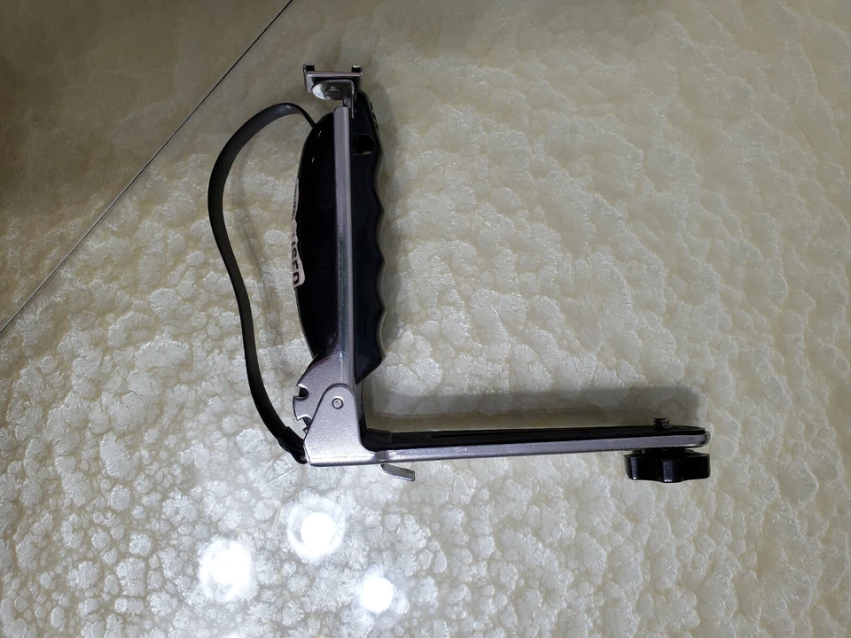 Folding Flash Bracket Metal made in Japan - Image 2 of 4