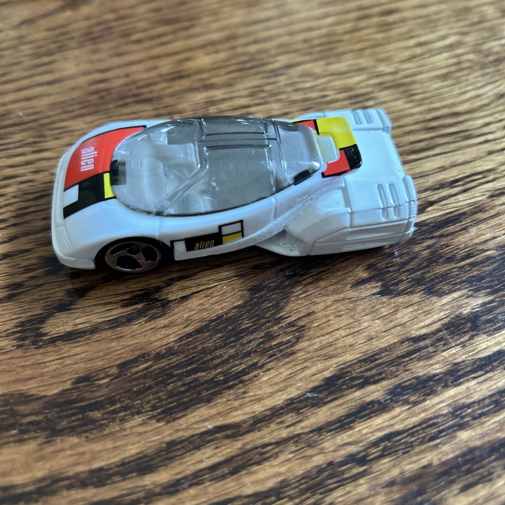1988 Hotwheels Alien White Space Car Toy Car Dicast Model