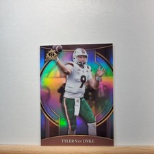 2022 Bowman University Chrome Football Tyler Van Dyke Bowman Invicta Refractor