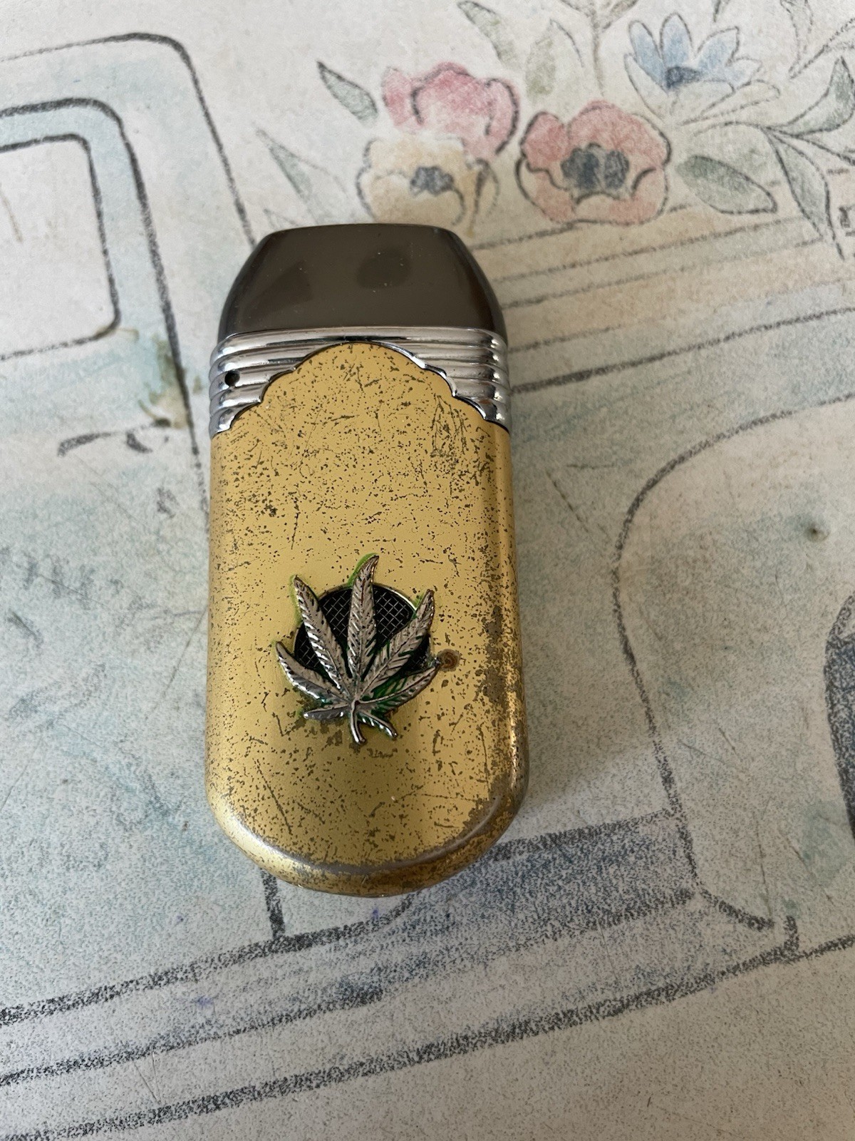 Pot Leaf Lighter