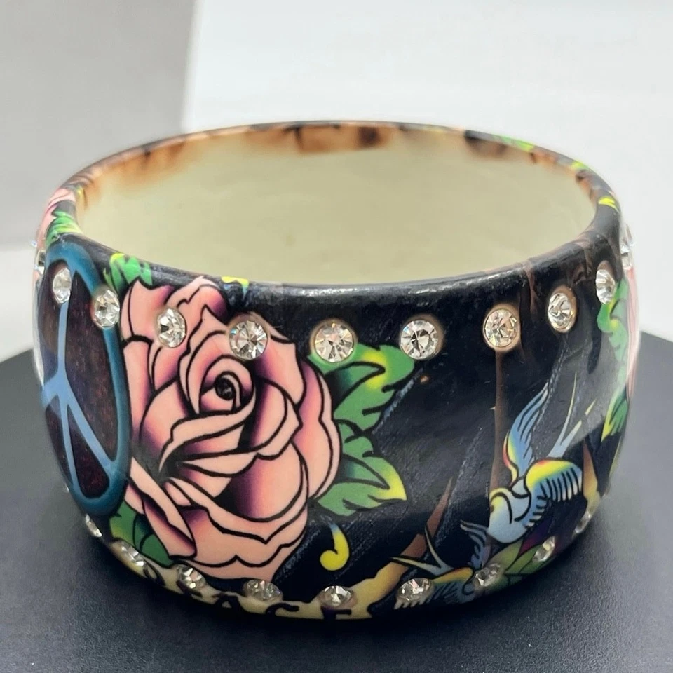 Brazalete Brazalete Ed Hardy Vintage Rosas Amor Paz Tatuaje Estrás Lucita Foto 2 de 4