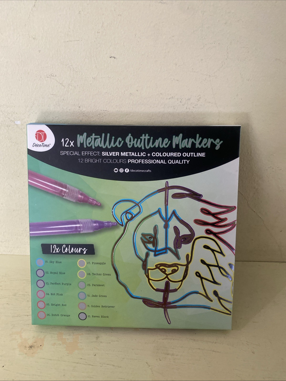 DecoTime Pack Of 12 Metallic Outline Markers silver metallic + coloured Outline