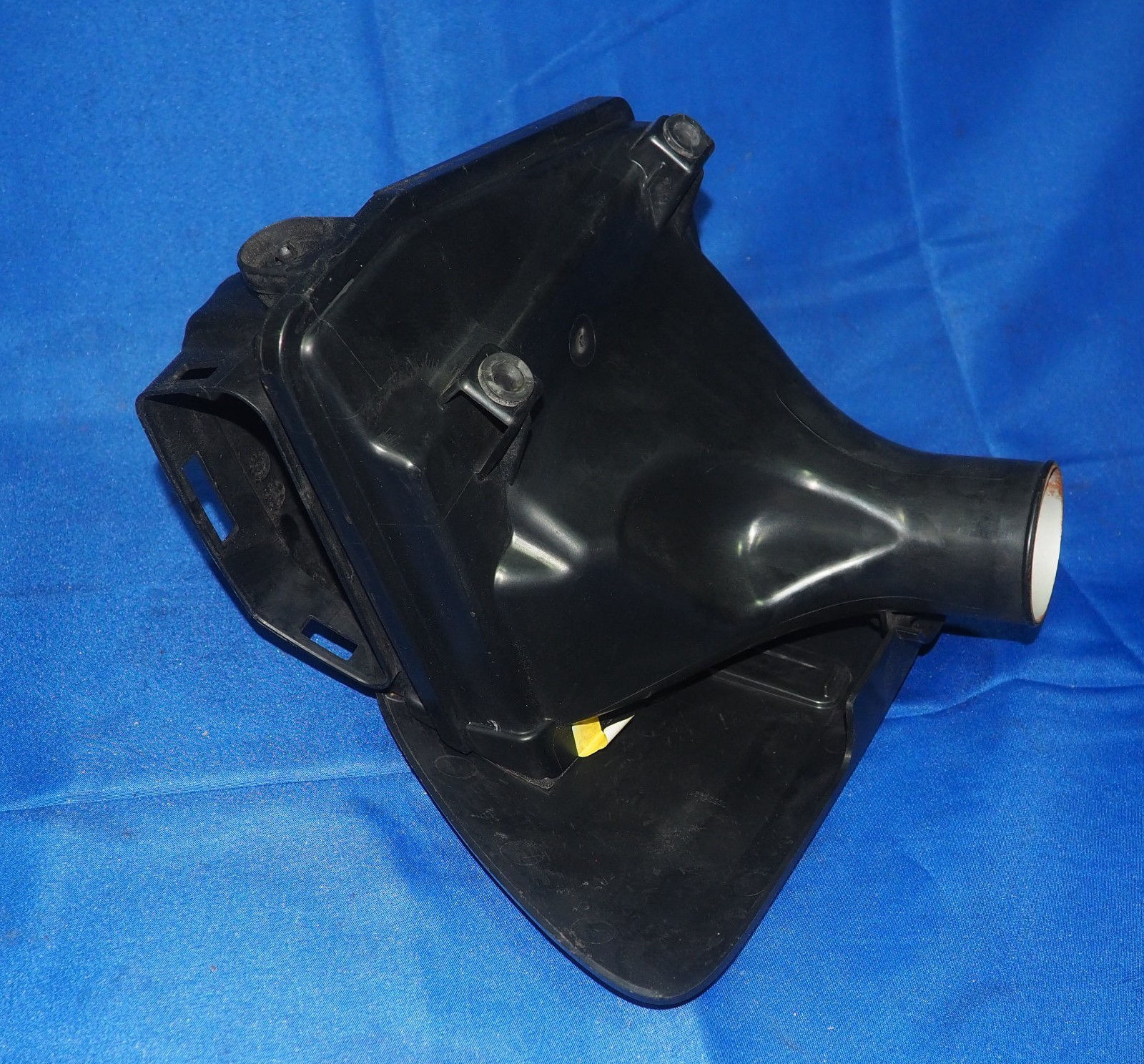 2013-2018 Bentley Continental GT GTC Flying Spur 4.0L Left Air Cleaner Filter