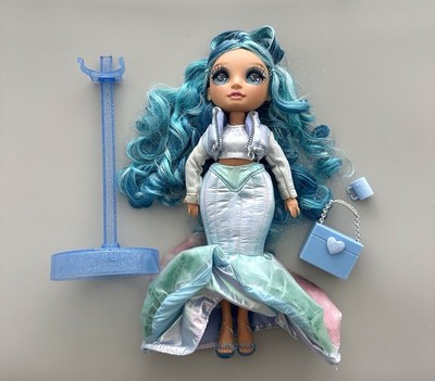 Rainbow High Puppe Winter Wonderland Skyler Bradshaw