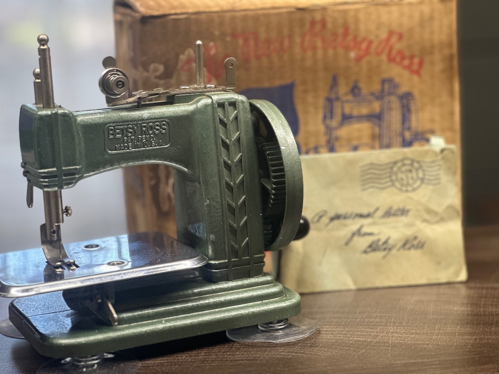Vintage Betsy Ross Metal Toy Kids Mini Sewing Machine eBay