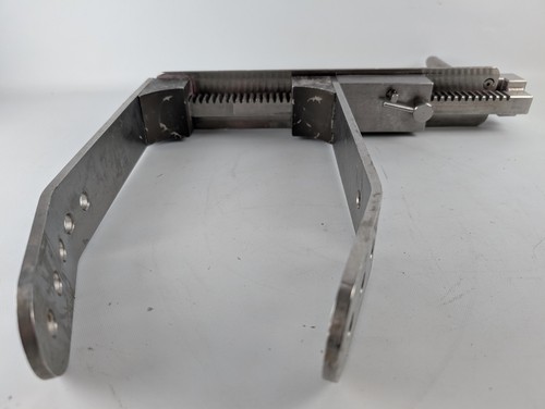Stainless Steel Surgical Limb Holder Medical Positioning Device Adjustable Clamp - Picture 6 of 10