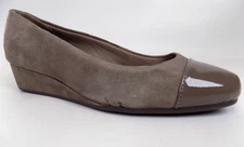 Easy Spirit Gracey Taupe Gray Suede Low Wedge Heels Women's Shoes Size 8.0 Wide