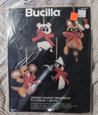 Bucilla Christmas Needlecraft Jeweled Panel Kit 48617 Furry Friends