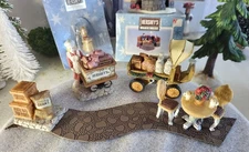 Hershey’s 🎄 Holiday Village Cocoa Cafe Bistro lot of 6 pieces Christmas Video🎄