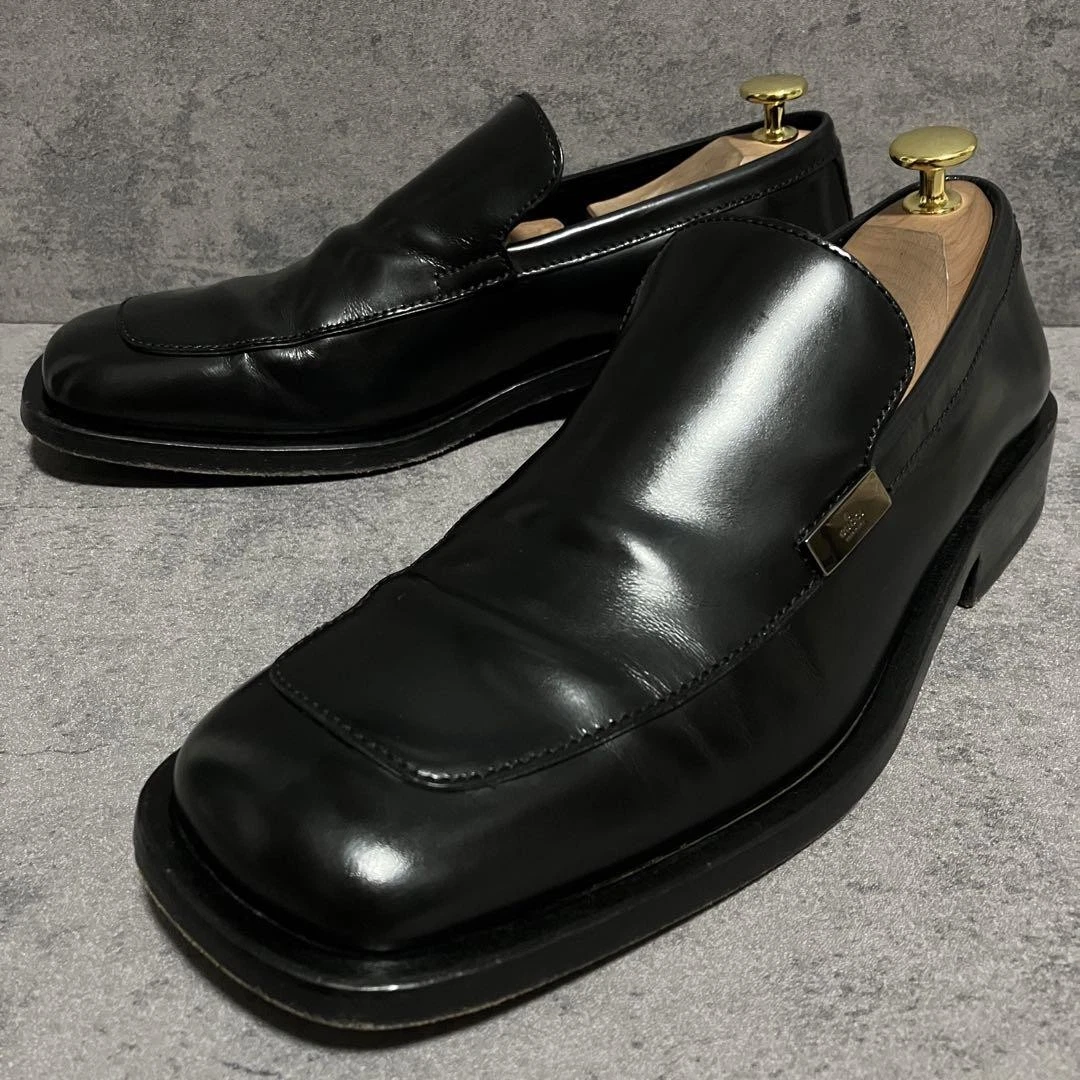 Mocassins plats homme GUCCI cuir véritable taille 40,5 logo US7 noir simple occasion