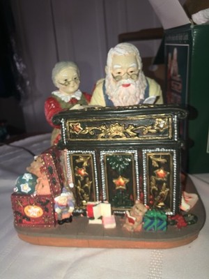 Mr. & Mrs. Santa Night Light Electric 3.5  Cord With In-Cord Switch