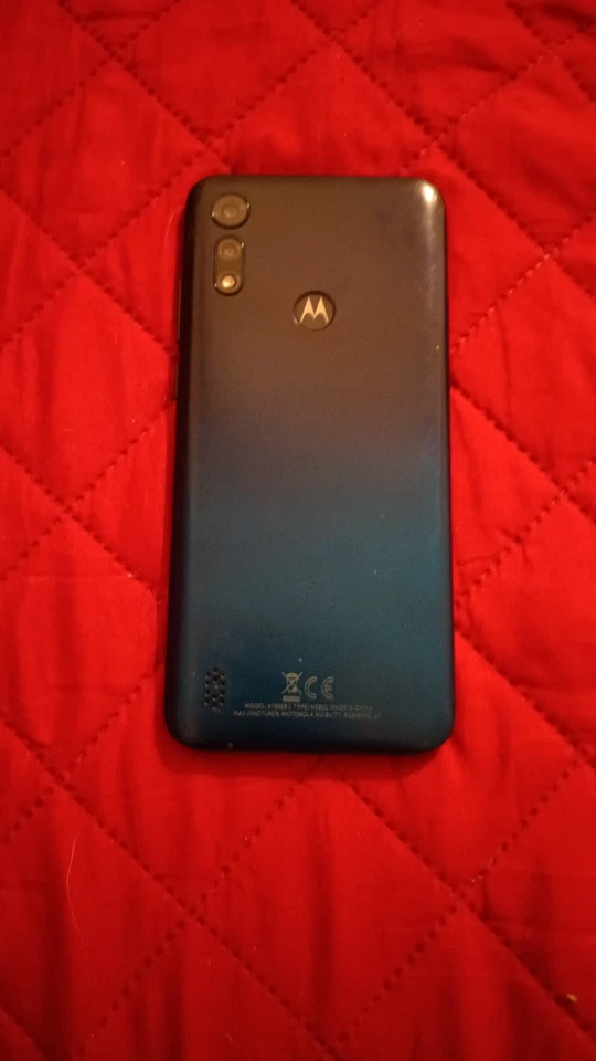 smartphone usato motorola e6s con caricabatteria e cavo usb - Immagine 2 di 3