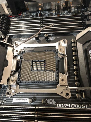MSI X299 GAMING PRO CARBON DDR4 Intel LGA2066 128GB ATX - Picture 10 of 13