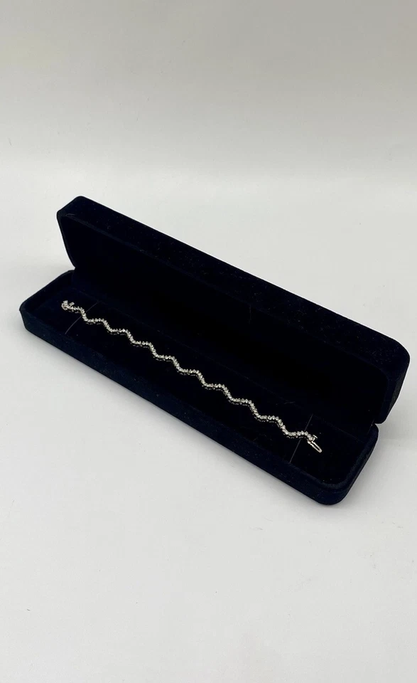 Brazalete tenis diamantes ondulados, platino 3 CTW Foto 4 de 4