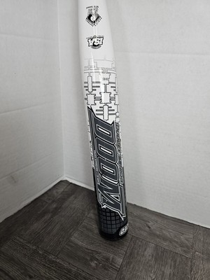 Dudley Senior Doom DDSR2B2 Balanced 34/28 Senior Slowpitch