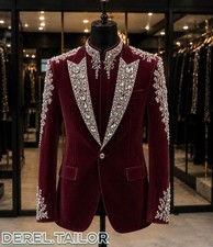 Luxury Crystal Men Suit Rhinestone Wedding Tuxedos Beading Groom Suits 3 Pieces