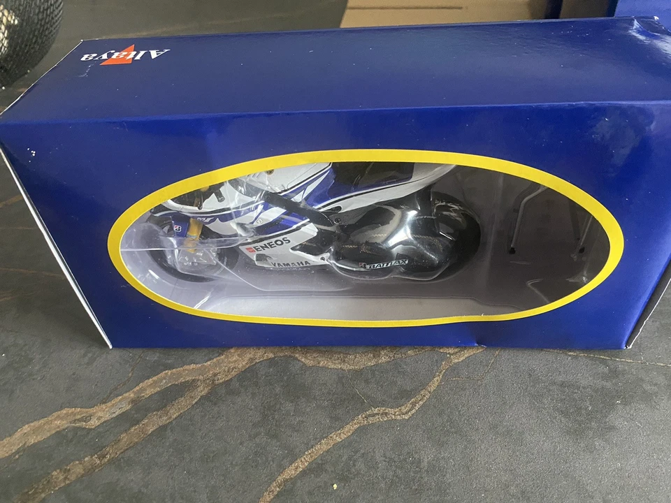 ALTAYA MOTO GP 1/12 YAMAHA YZR M1 BEN SPIES 2012 TT ASSEN - Photo 3/4