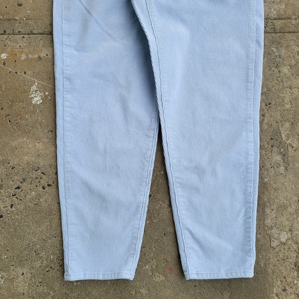 Levi's High Waisted Jean Corduroy Pants Womans 34x28 Blue Mom Loose Baggy Tag 32 - Image 3 of 4