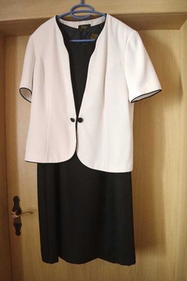 Kostüm Gina Bacconi -elegante Kombination schwarzen Kleid mit hellbeigen Blazer
