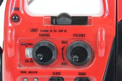 Marlboro Big Sky MCS-75161 Clock AM/FM Radio Fluorescent Light