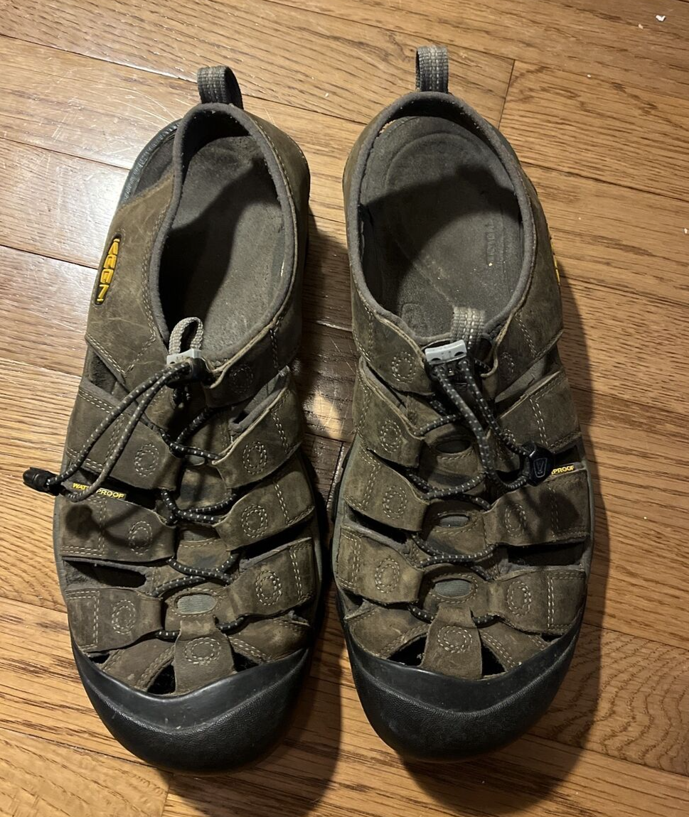 Sandali Keen Newport uomo taglia 12 impermeabili scarpe outdoor punta chiusa