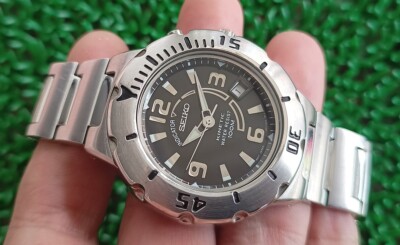 NICE VINTAGE SEIKO KINETIC WATER RESIST 100M. MODEL 5M62-0A50 GENT
