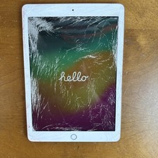 Apple iPad 6th Generation - 32GB Gold - Wi-Fi 9.7in - Cracked Screen Works