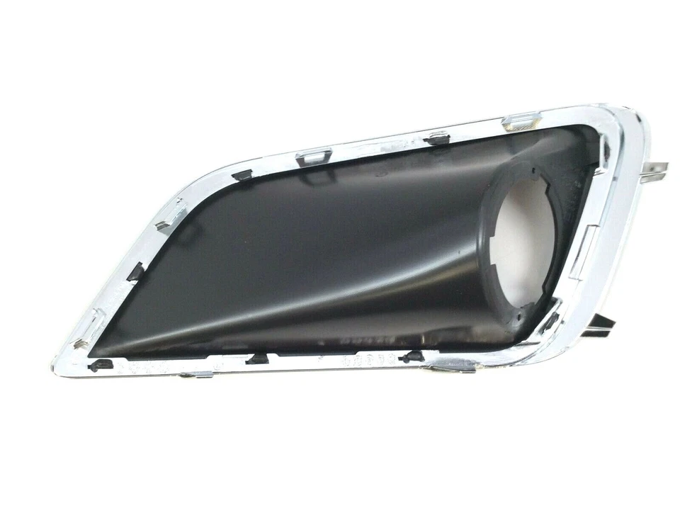 2009-2016 Lincoln MKS Front RH Passenger Side black chrome Fog Lamp Cover OEM - Image 2 of 3