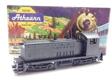 HO SCALE - ATHEARN UNDECORATED POWERED SW1500 DIESEL LOCOMOTIVE MODEL TRAIN