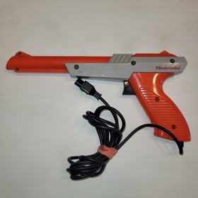 Original 1985 Orange Nintendo NES Zapper Duck Hunt Gun NES-005 Light Gun TESTED