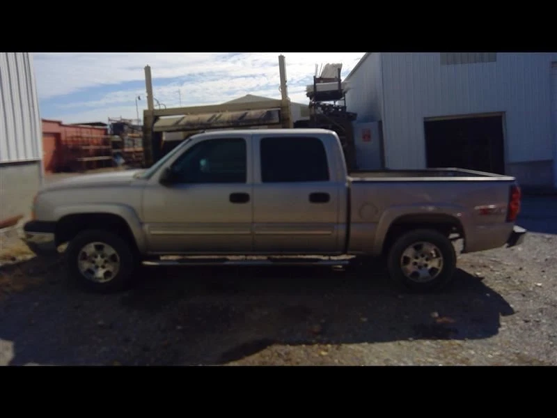 2005 Chevrolet Truck Silvrdo15 Passenger Side Front Inner Door Trim Panel Black - Image 2 of 4