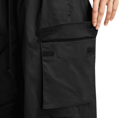 Nike Women's Mid-Rise Oversized Cargo Trousers Black IB1058-010 j