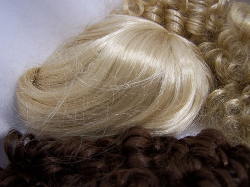 Lot of 3 Blonde and 1 Dark Brown Curly Hair for Dolls - Picture 5 of 9