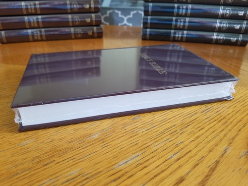 Pew Holy Bible Burgundy KJV King James Version - Picture 5 of 6