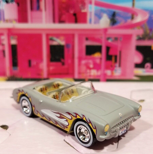 Corbeta gris personalizada Ken 1956 Barbie The Movie exclusiva de Hot Wheels RLC CON LLAMA - Imagen 2 de 12